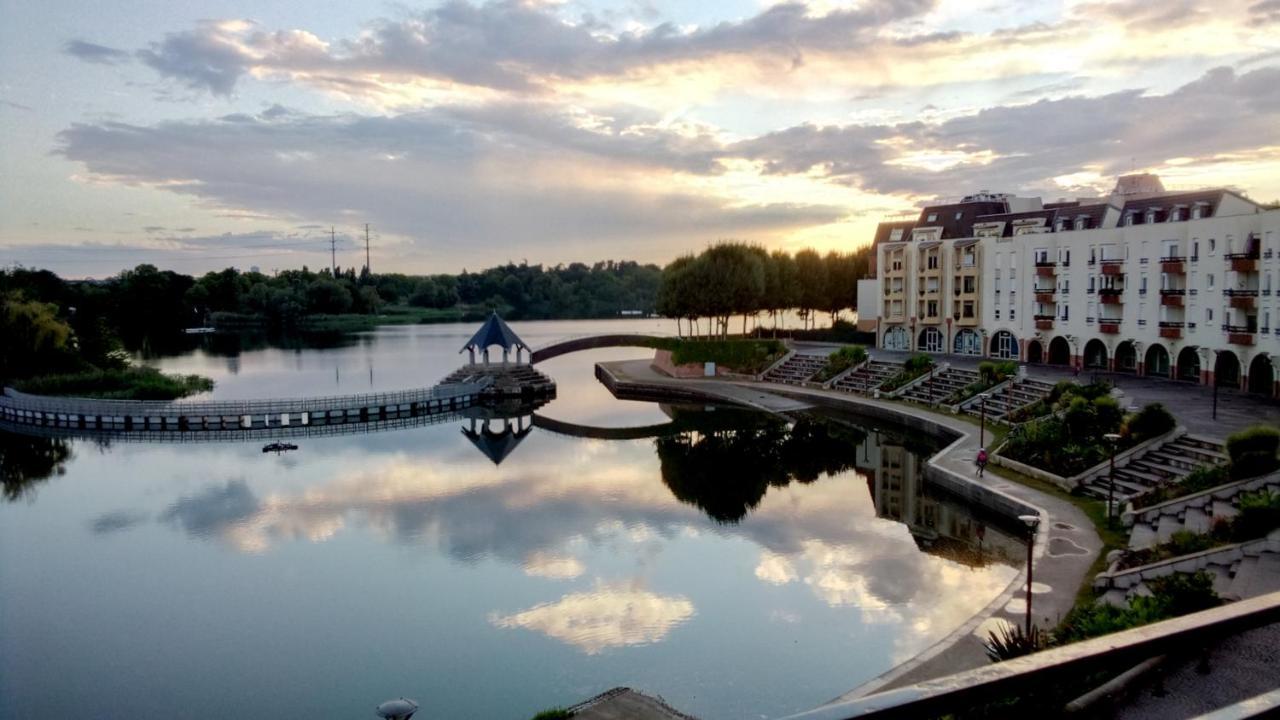Vue Exceptionnelle Sur Le Lac Créteil Eksteriør billede